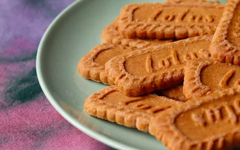 How to make Biscoff crumble cookies at home with Neximax Deals